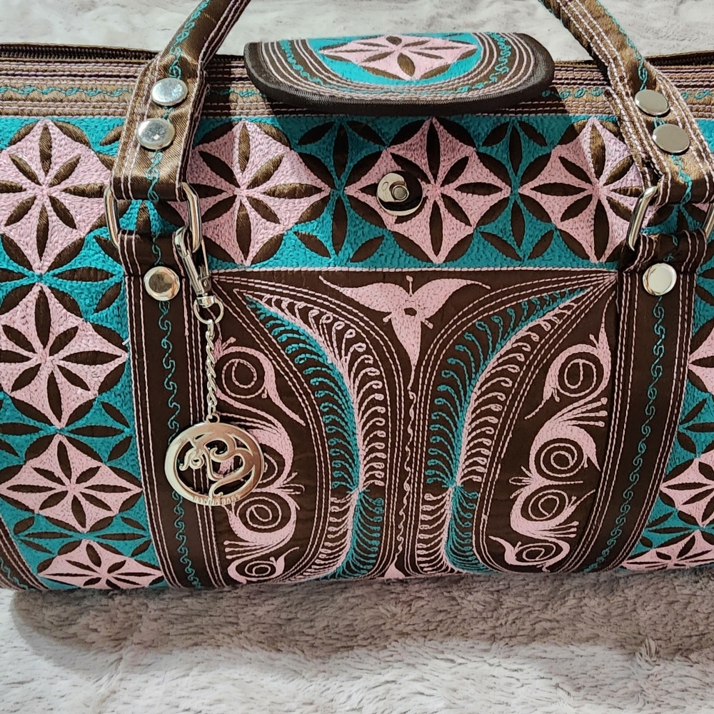 Embroidered Banda Bag